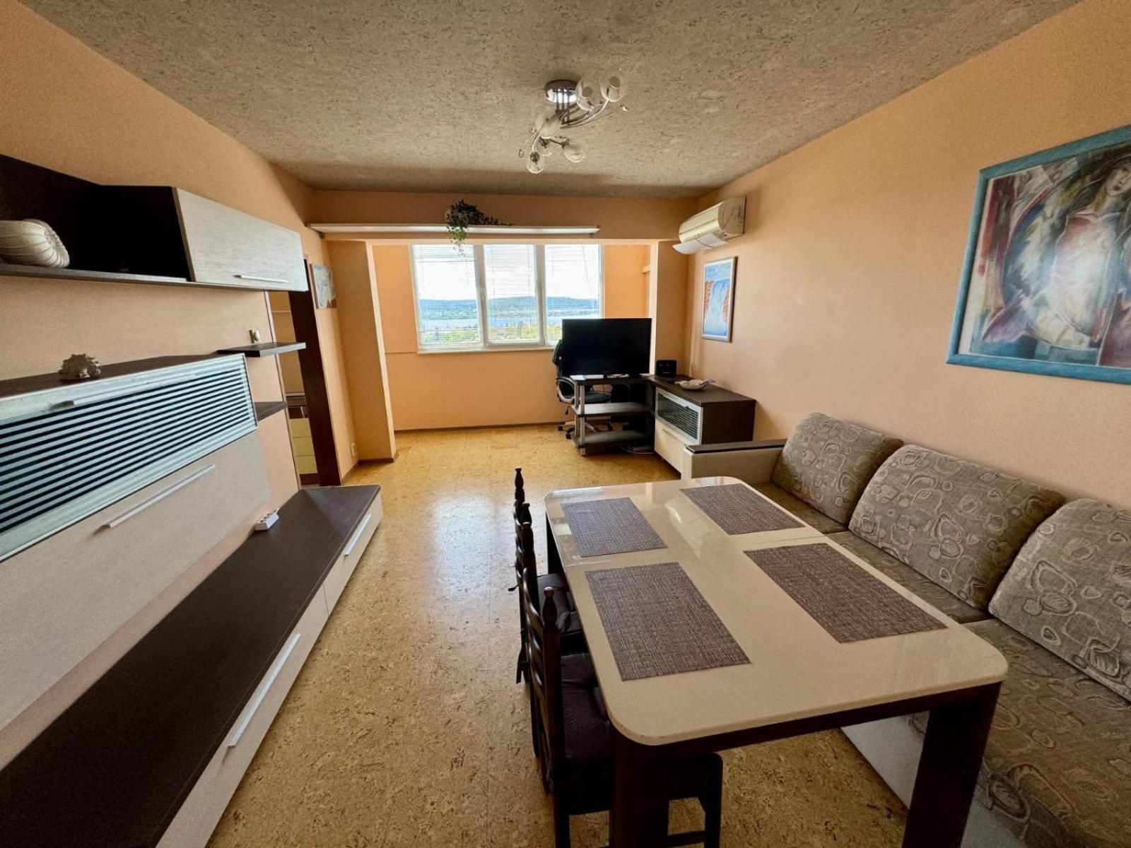 Kati Home Varna Luaran gambar
